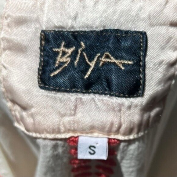 🌻Johnny Was BIYA Embroidered Bohemian Lightweight Peasant Blouse Size Small. - Picture 11 of 12